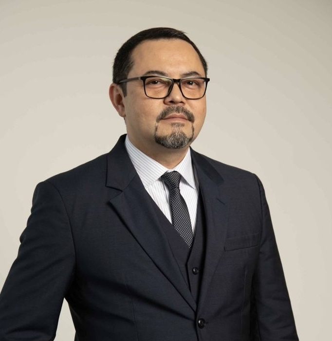 Азиз Ахтамов — Партнер REVERA Uzbekistan legal desk | REVERA